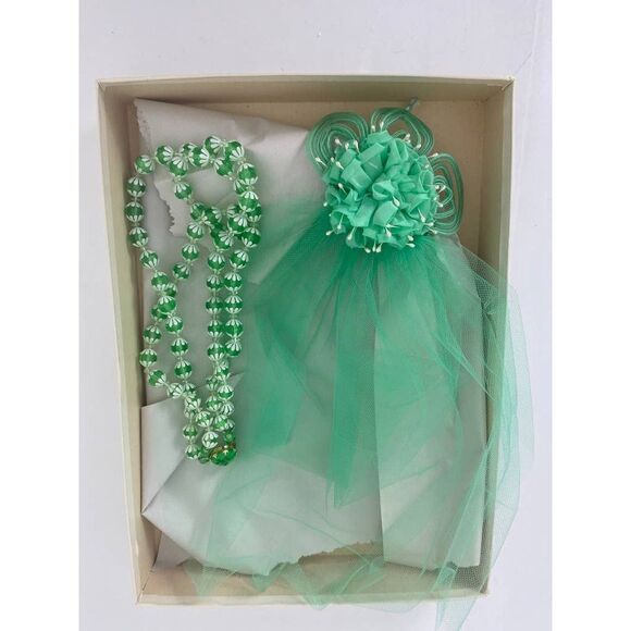 Vintage 40s 50s Wedding Veil & Headpiece & Beads West Germany Seafoam Green main image 10